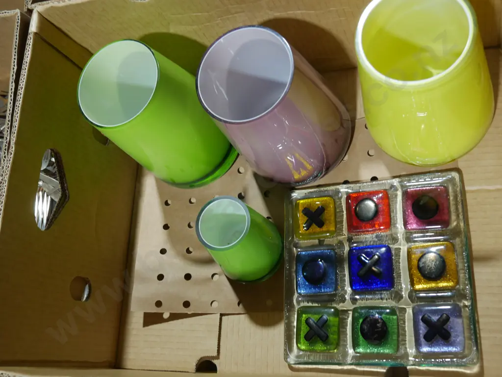 Coloured glassware Image 1++