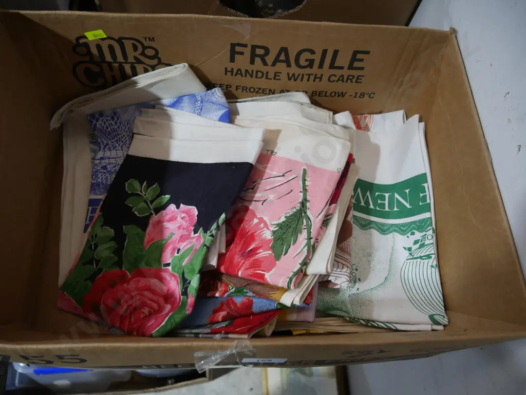 Assorted tea towels Image 1++