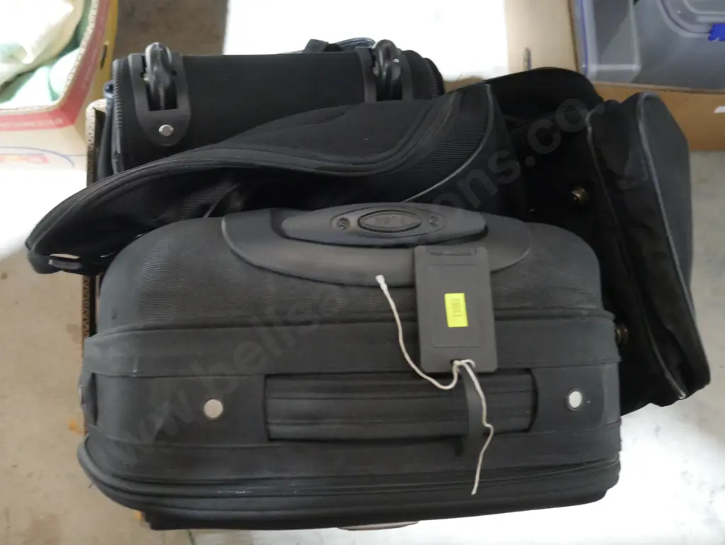Suitcase, bags Image 1++