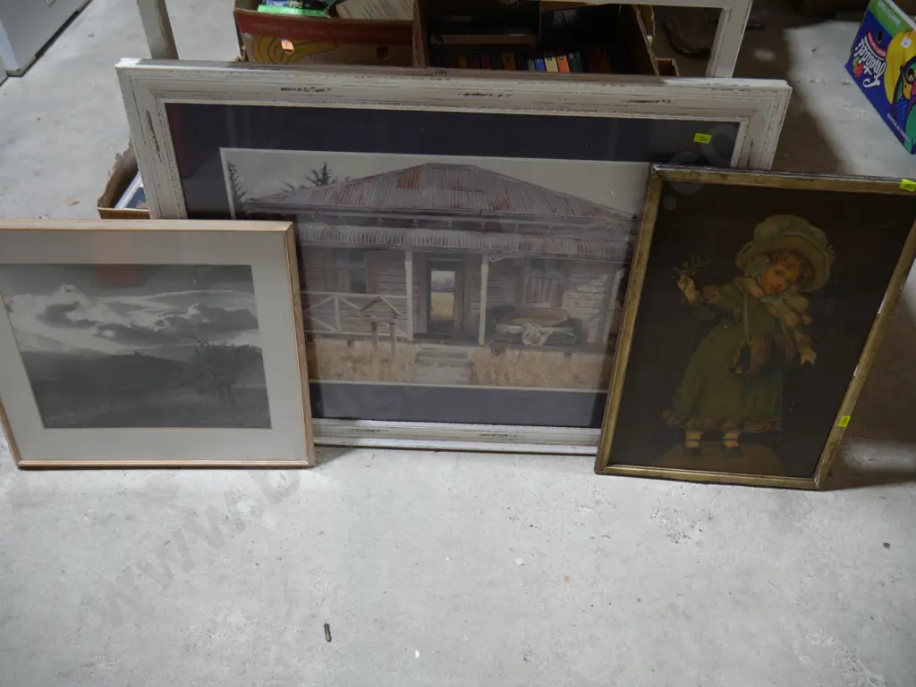 Assorted art Image 1++