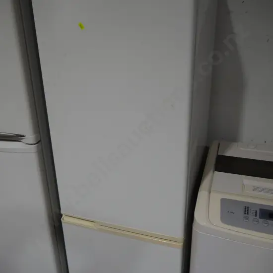 Simpson fridge freezer