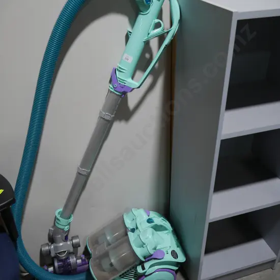 Dyson bagless vacuum cleaner