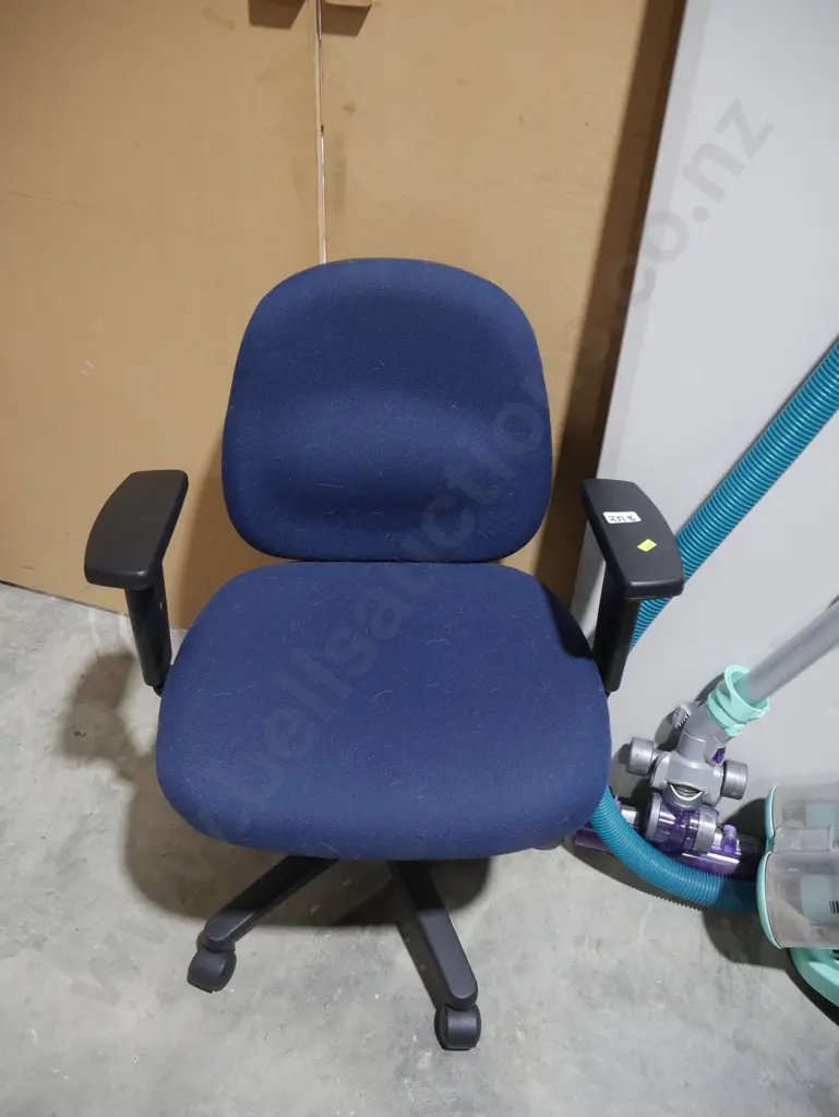 Office chair Image 1++