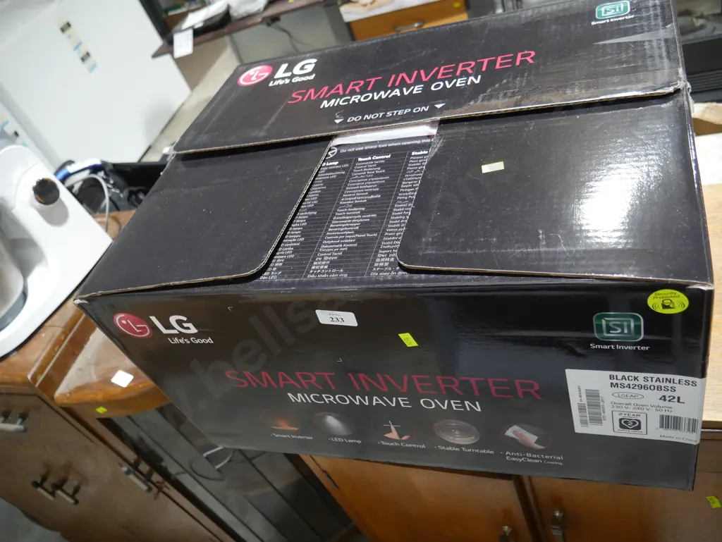 LG smart inverter microwave Image 1++