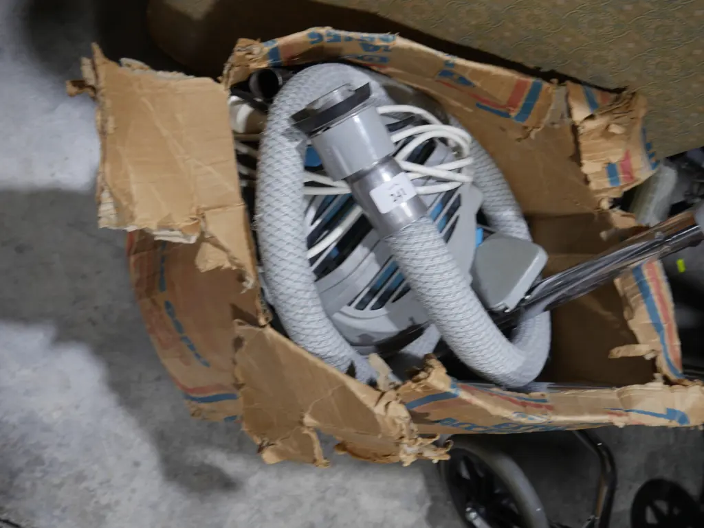 Tellus vacuum cleaner Image 1++