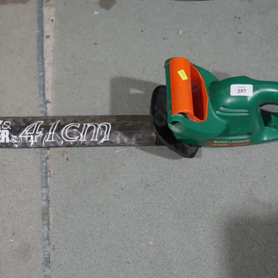 Black & Decker hedge trimmer