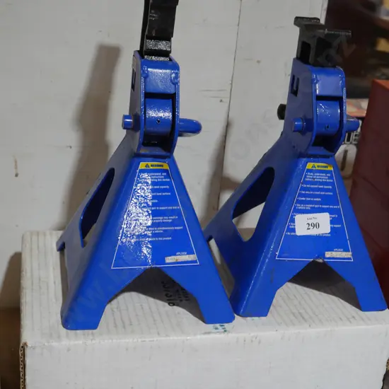 Pair of axle stands