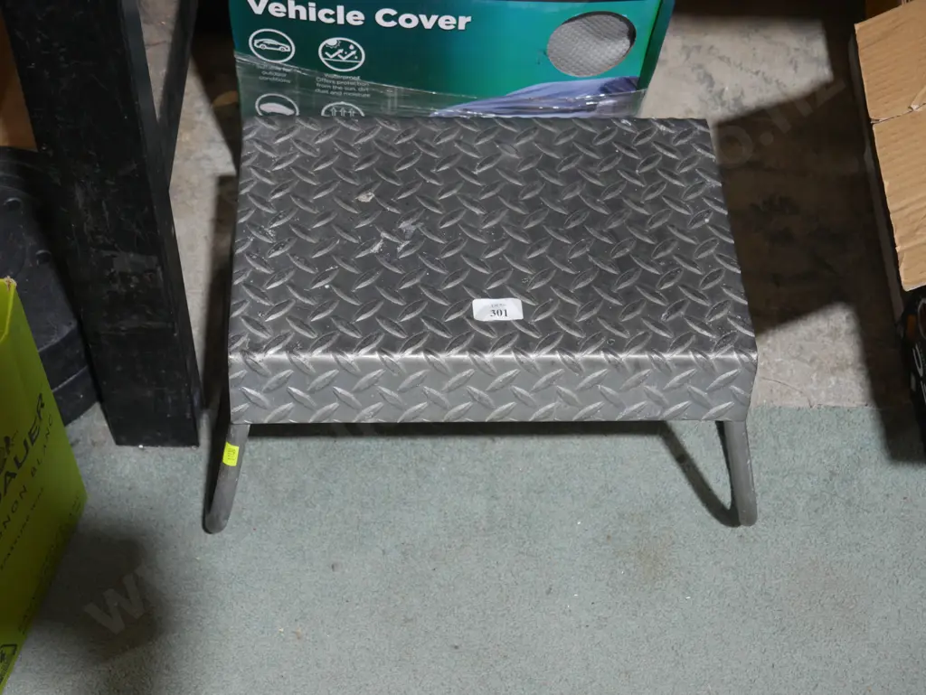 Metal step Image 1++