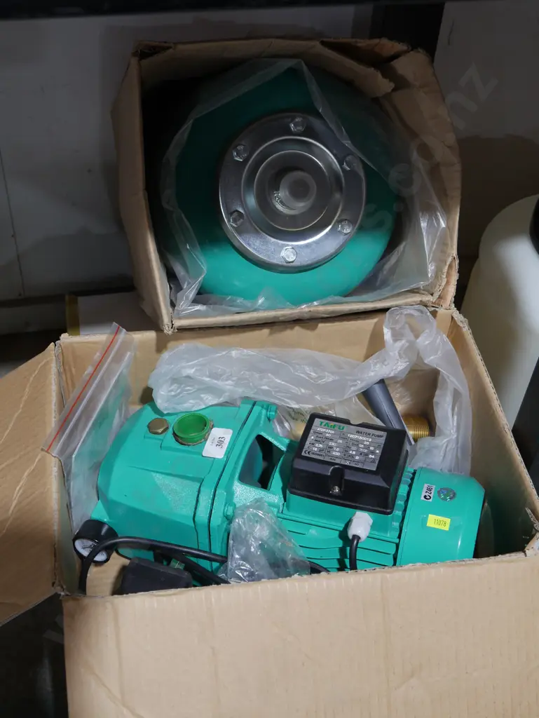 Centrifugal well pump with Venturi kit and pressure tank Image 1++