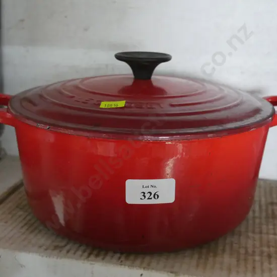 Le creuset pot