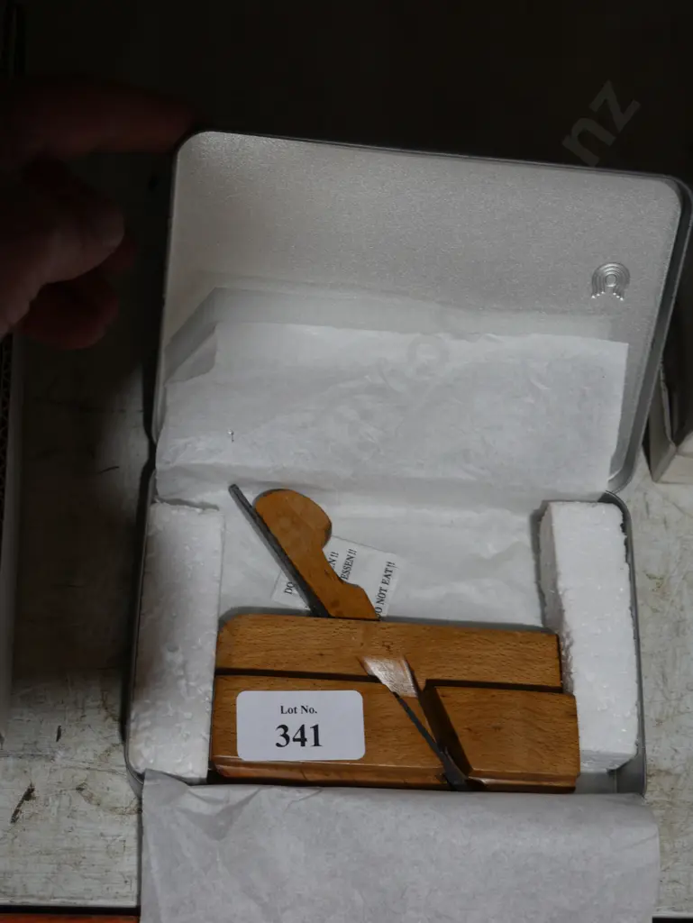 Small wood plane Image 1++