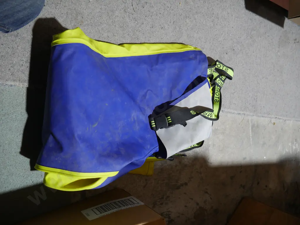 Waterproof pants Image 1++