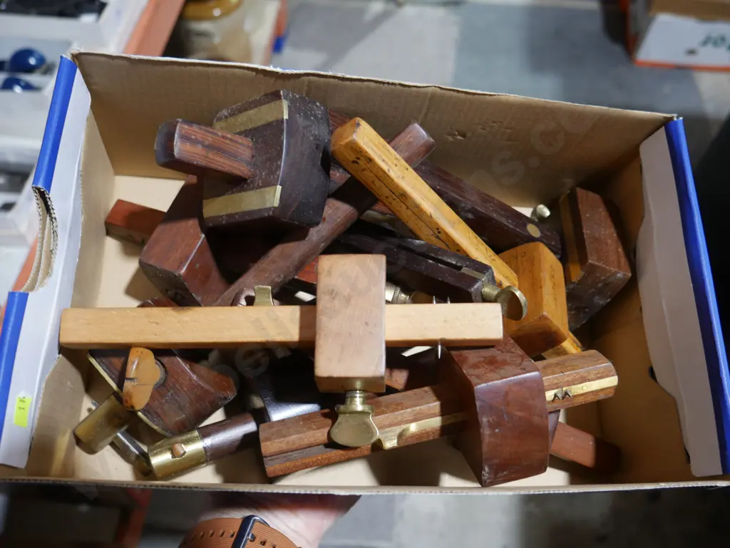 Box of marking gauges Image 1++