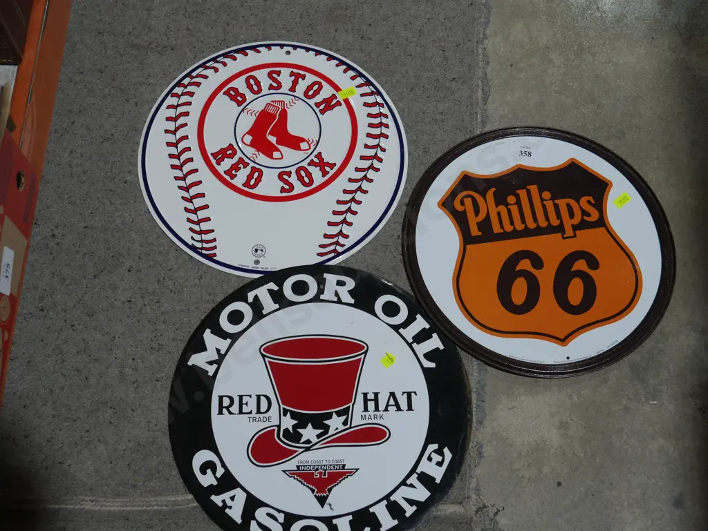 3 reproduction tin signs Image 1++