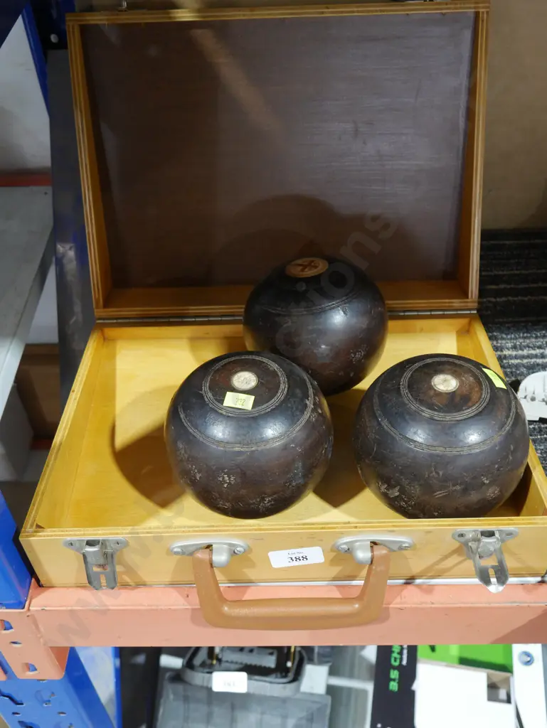 Lawn bowls Image 1++