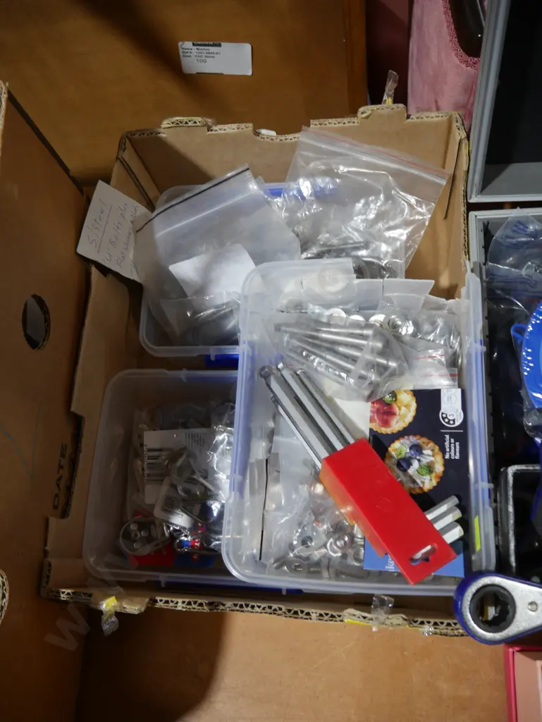 Nuts bolts pulleys etc Image 1++