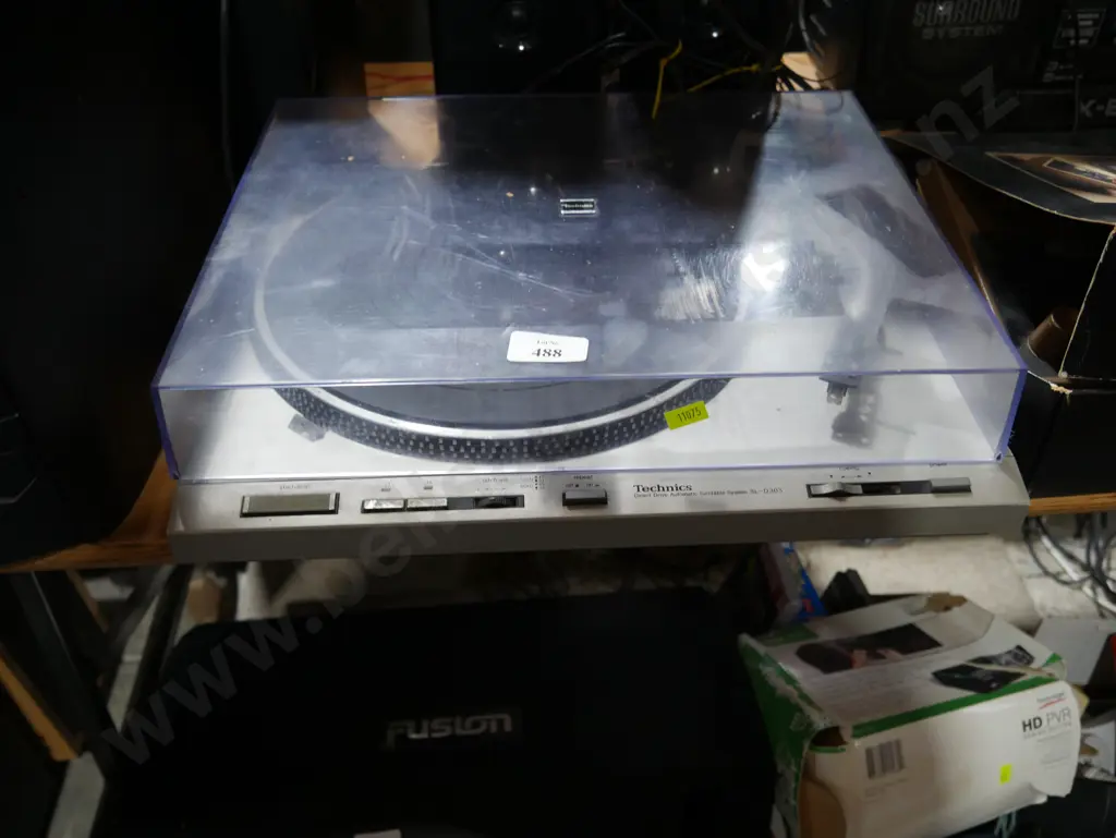 Technics record player Image 1++