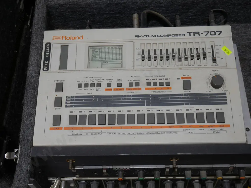 Band equipment, speakers amp etc Image 1++