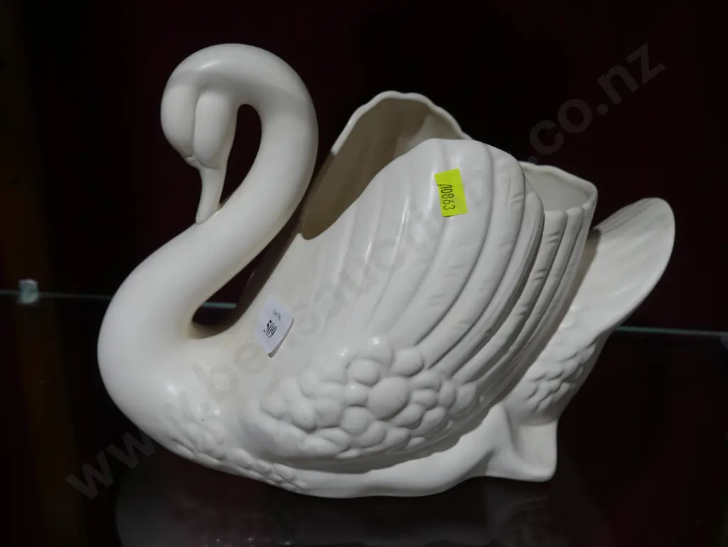 Crown Lynn swan Image 1++