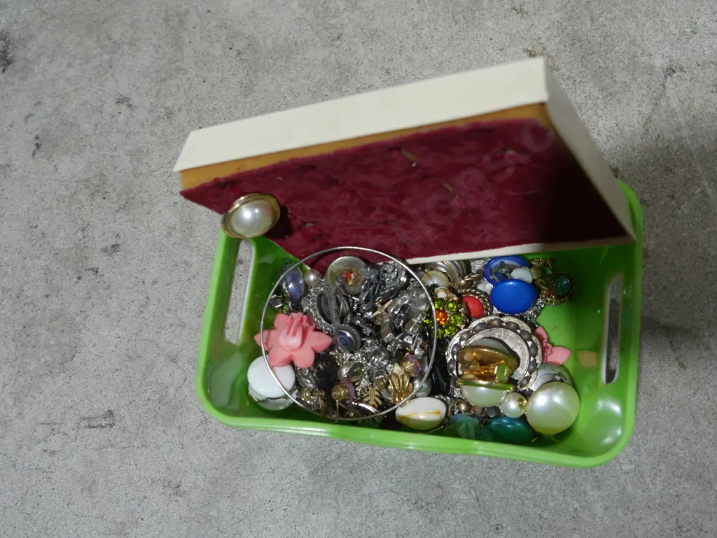 Costume and sterling silver jewelry Image 1++