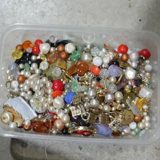 Costume jewellery parts