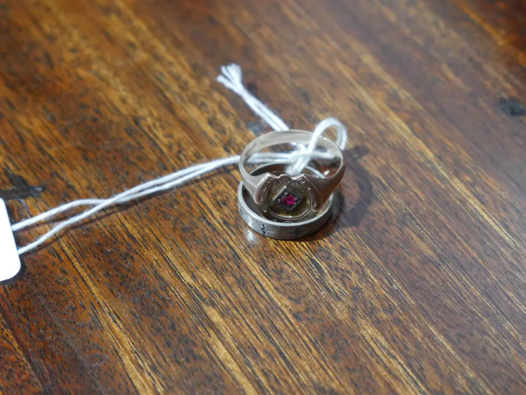 9ct gold and silver rings Image 1++