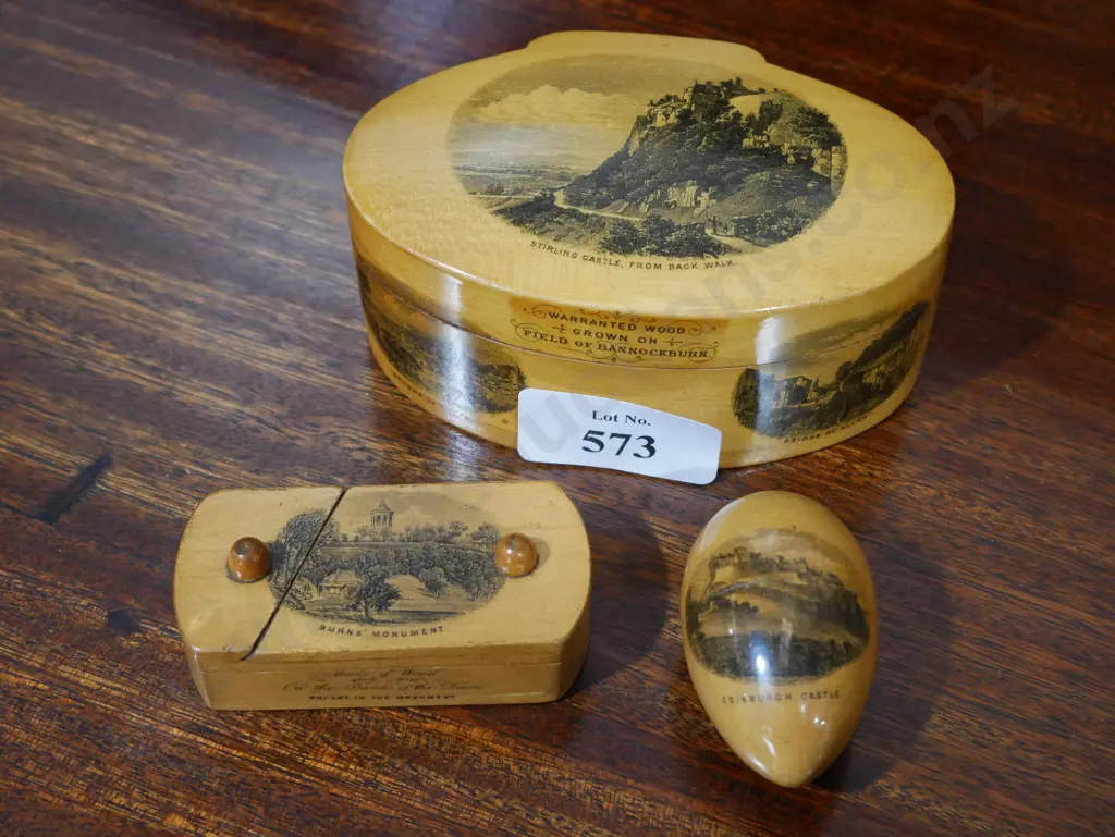 3 pieces wooden mauchlineware Image 1++