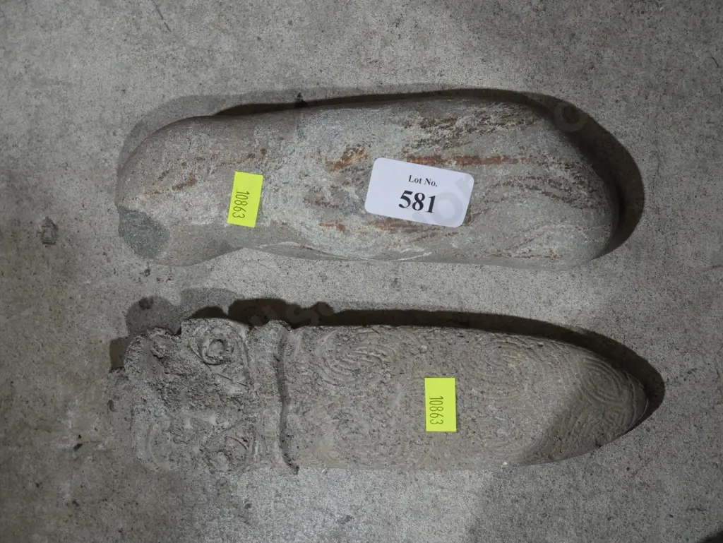 Concrete maori carvings Image 1++