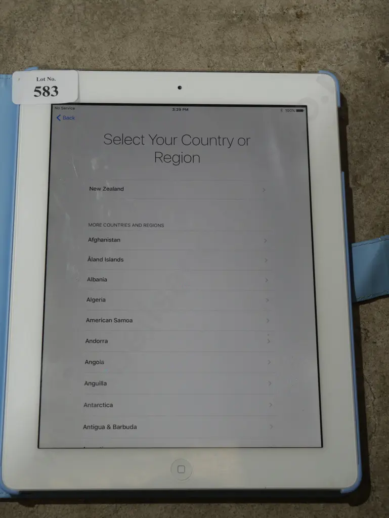 Apple iPad - reset & unlocked Image 1++