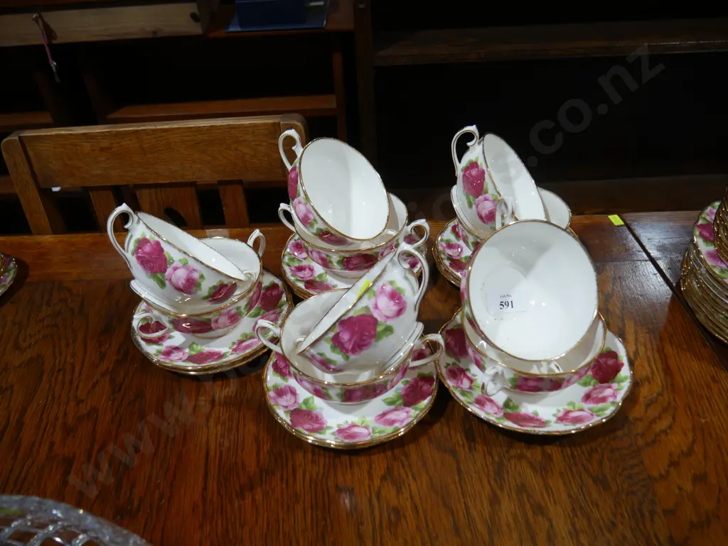 Old English rose soup bowls Image 1++