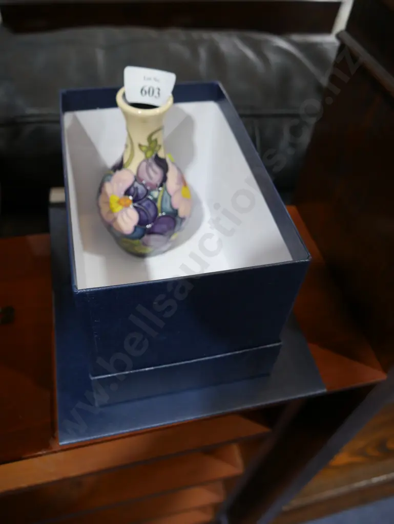 Moorcroft vase Image 1++