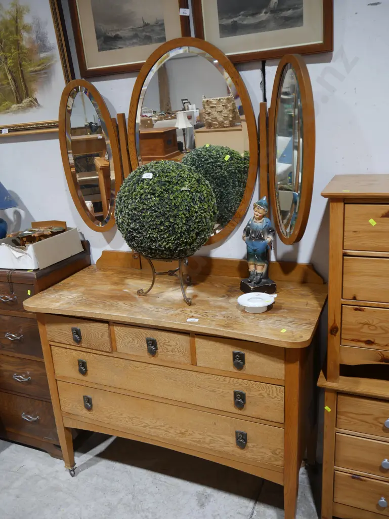 Mirror back dresser Image 1++