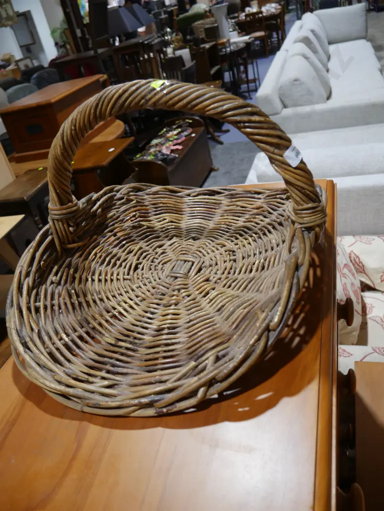Cane basket Image 1++