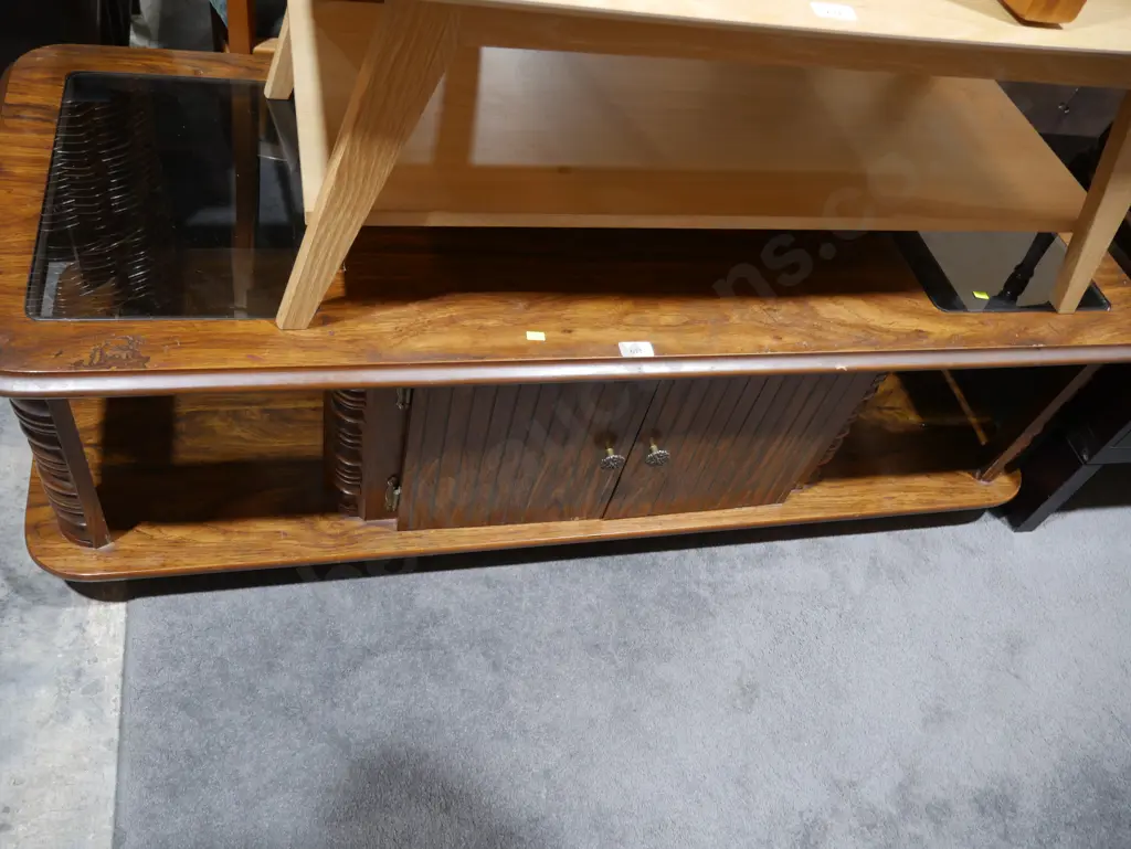 Coffee table Image 1++