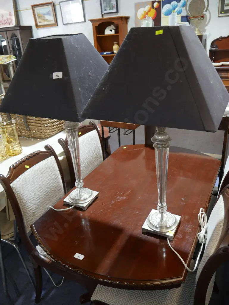 Pair of table lamps Image 1++