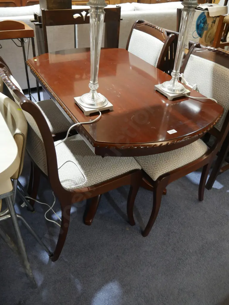 Rope edge drop leaf table and four chairs Image 1++