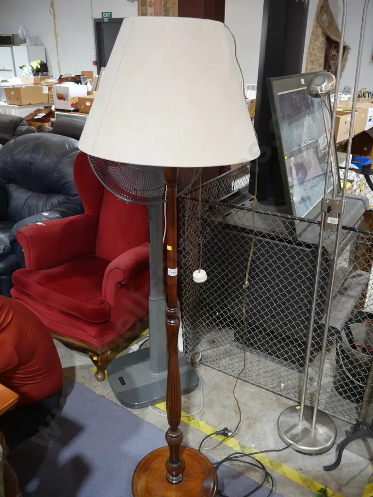 Standard lamp Image 1++