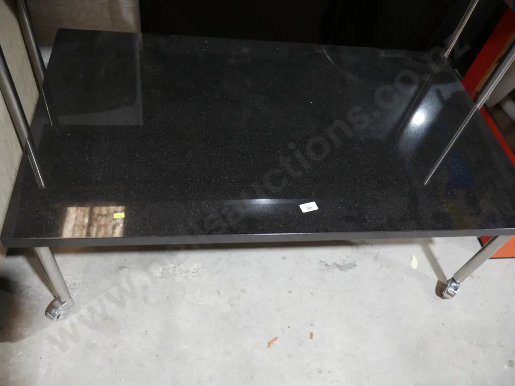 Coffee table Image 1++