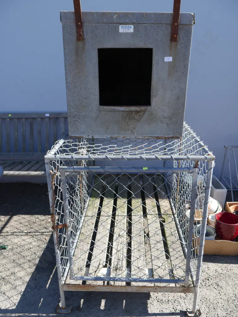 Dog kennel Image 1++
