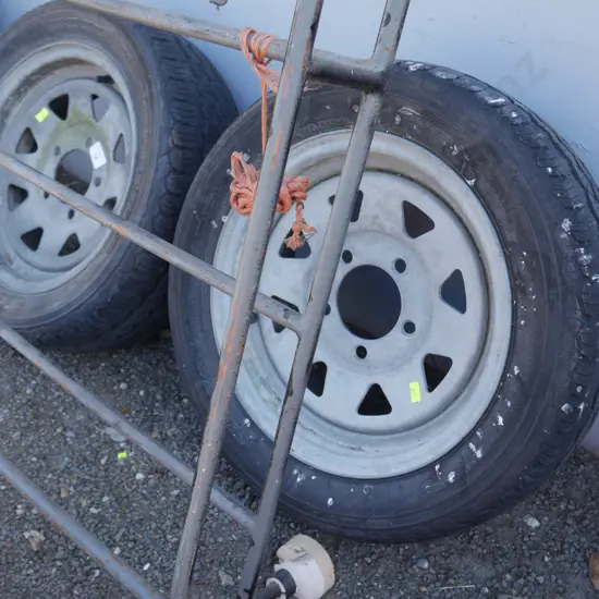2 tyres