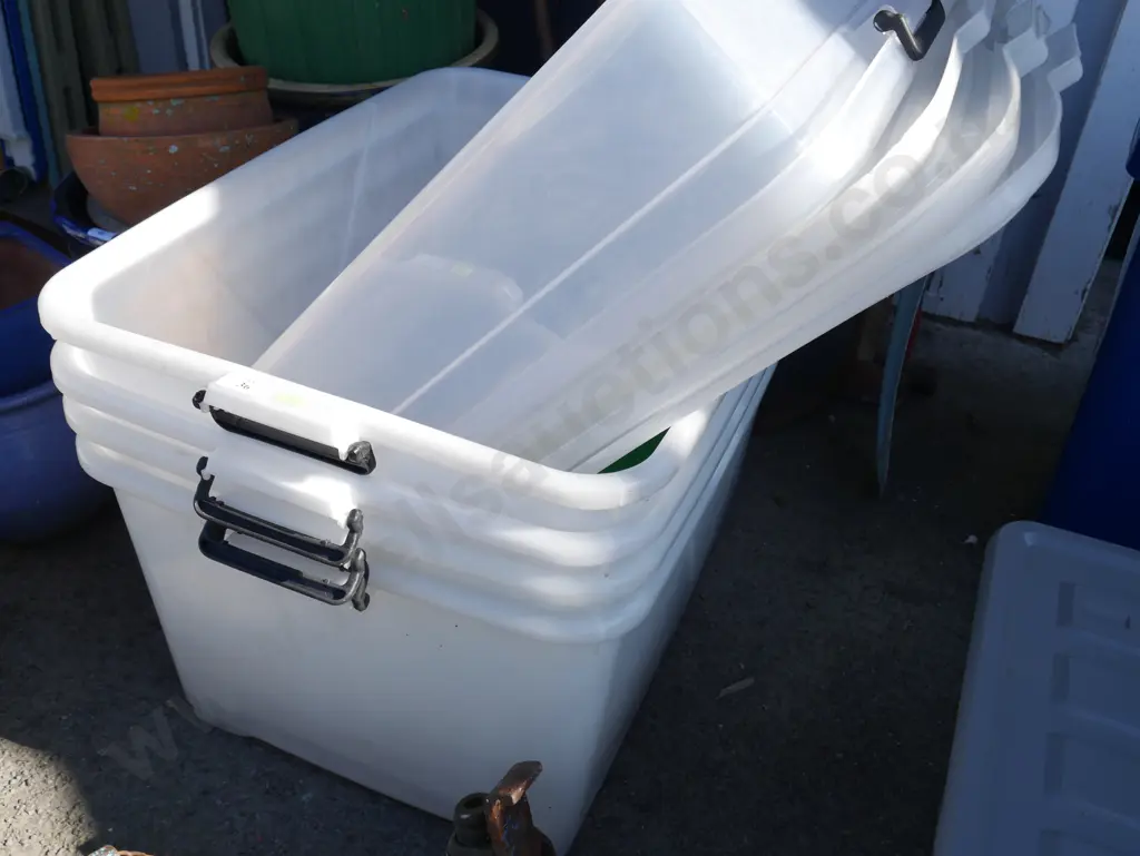 Plastic storage containers Image 1++