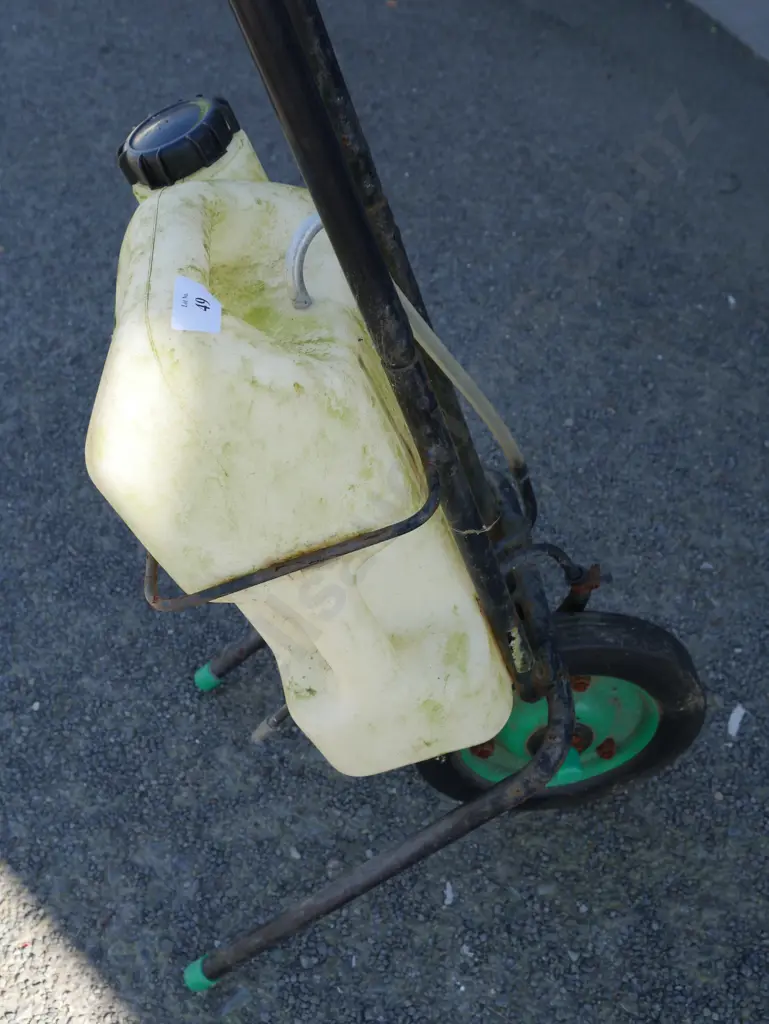 Lawn sprayer Image 1++