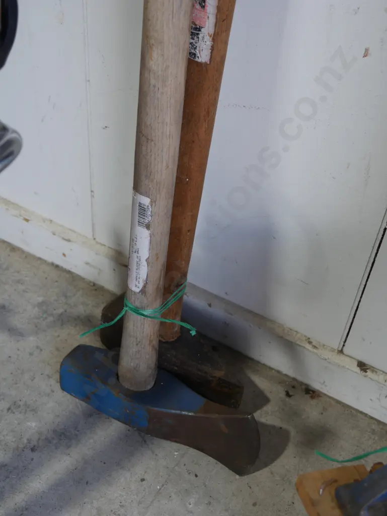 Wood splitters Image 1++