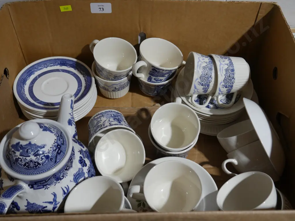 Blue china set Image 1++