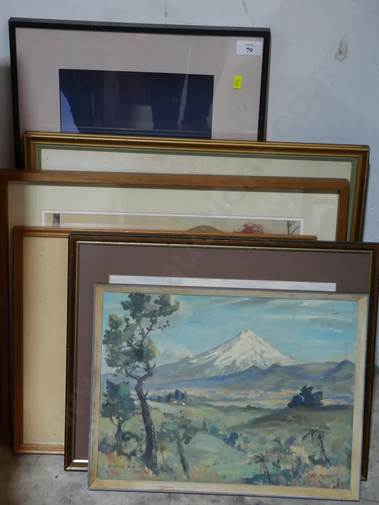Assortment of paintings/pictures Image 1++
