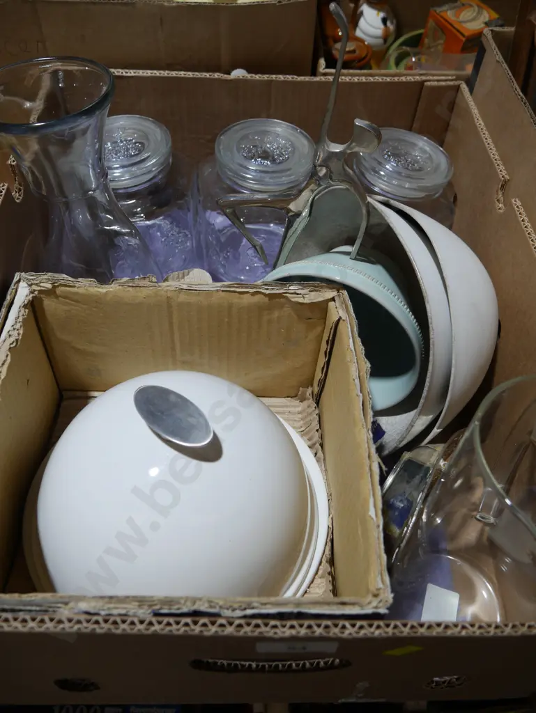 Glass kitchen containers ect Image 1++