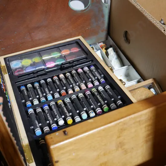 Art supplies
