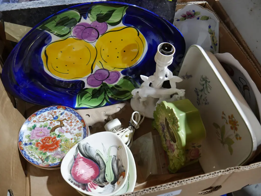 Lemon and grape plate ect Image 1++