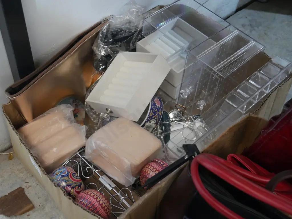 Jewellery boxes etc Image 1++