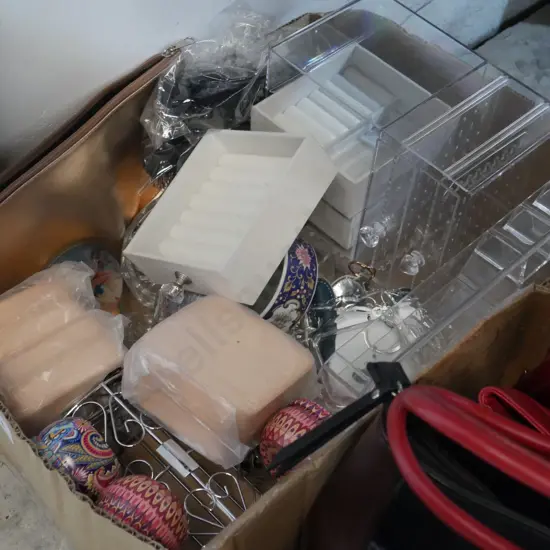 Jewellery boxes etc